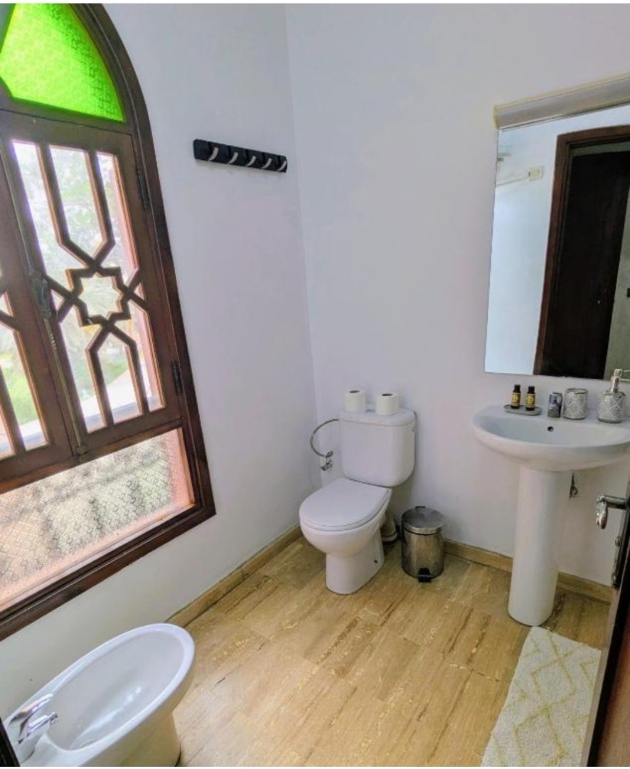 Chambre Familiale Supérieure — salle de bain