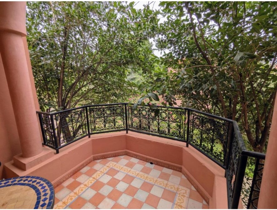 Chambre Familiale Supérieure — balcon vue jardin
